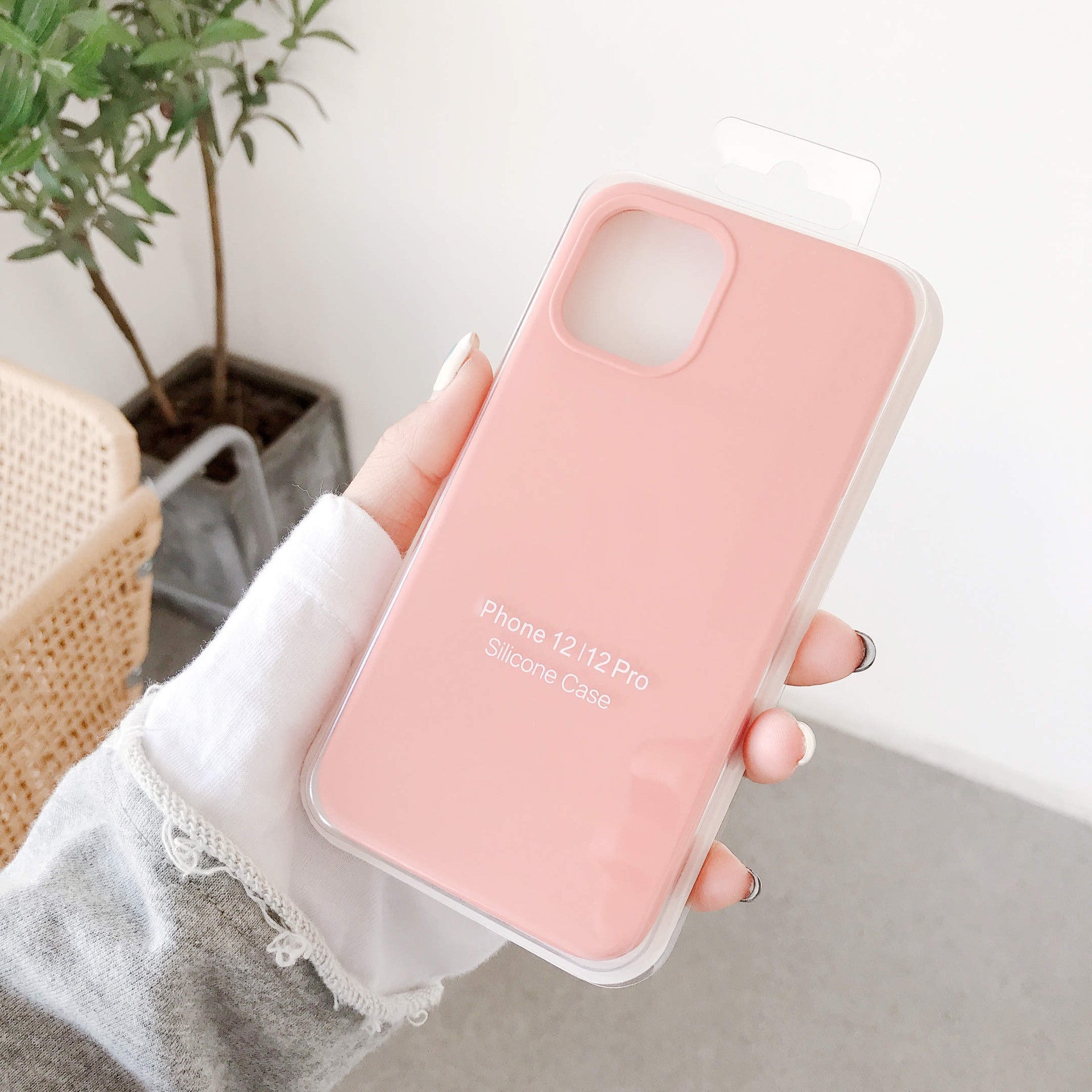 Cushy Crusader Liquid Silicone Mobile Phone Case Accessories Full Package Box